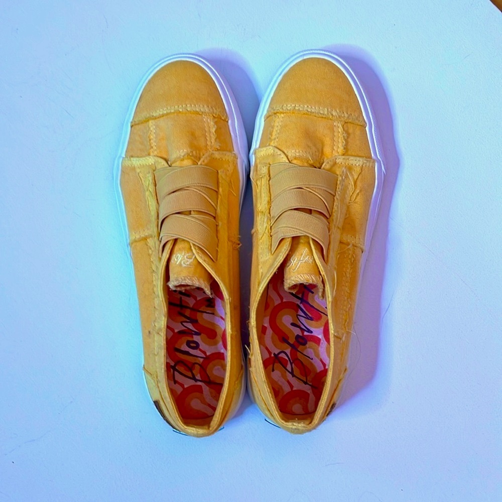 Blowfish Women's Mustard Yellow Sneakers